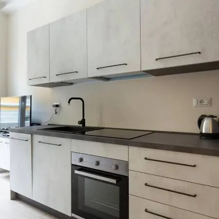 Contempora - Bilocale Castaldi * Milan