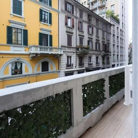Contempora - Bilocale Castaldi Apartman *
